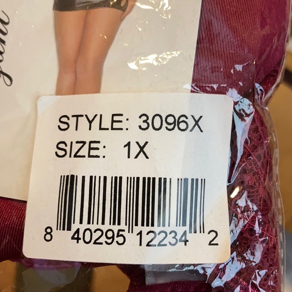 Nighty - Picture 5 of 5